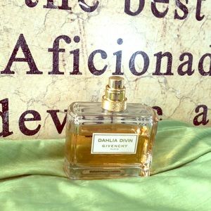 Dahlia Divin    Givenchy Paris 75ml-2.5 fl oz
